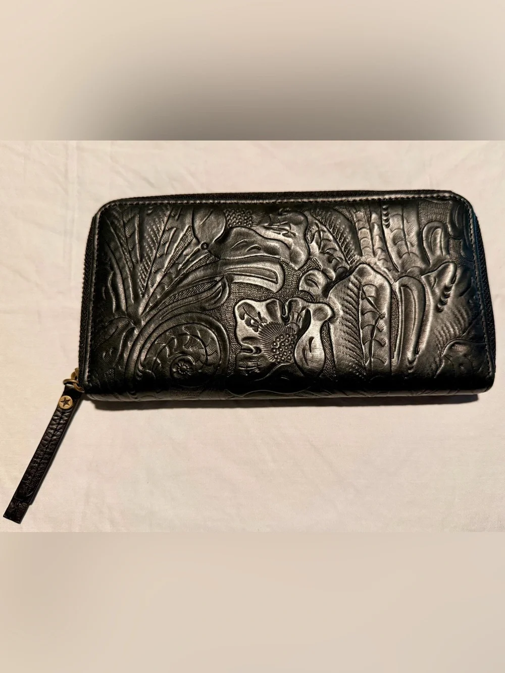 NWOT Beautiful Black Tooled Floral-Embossed Leather Zip-Around Wallet